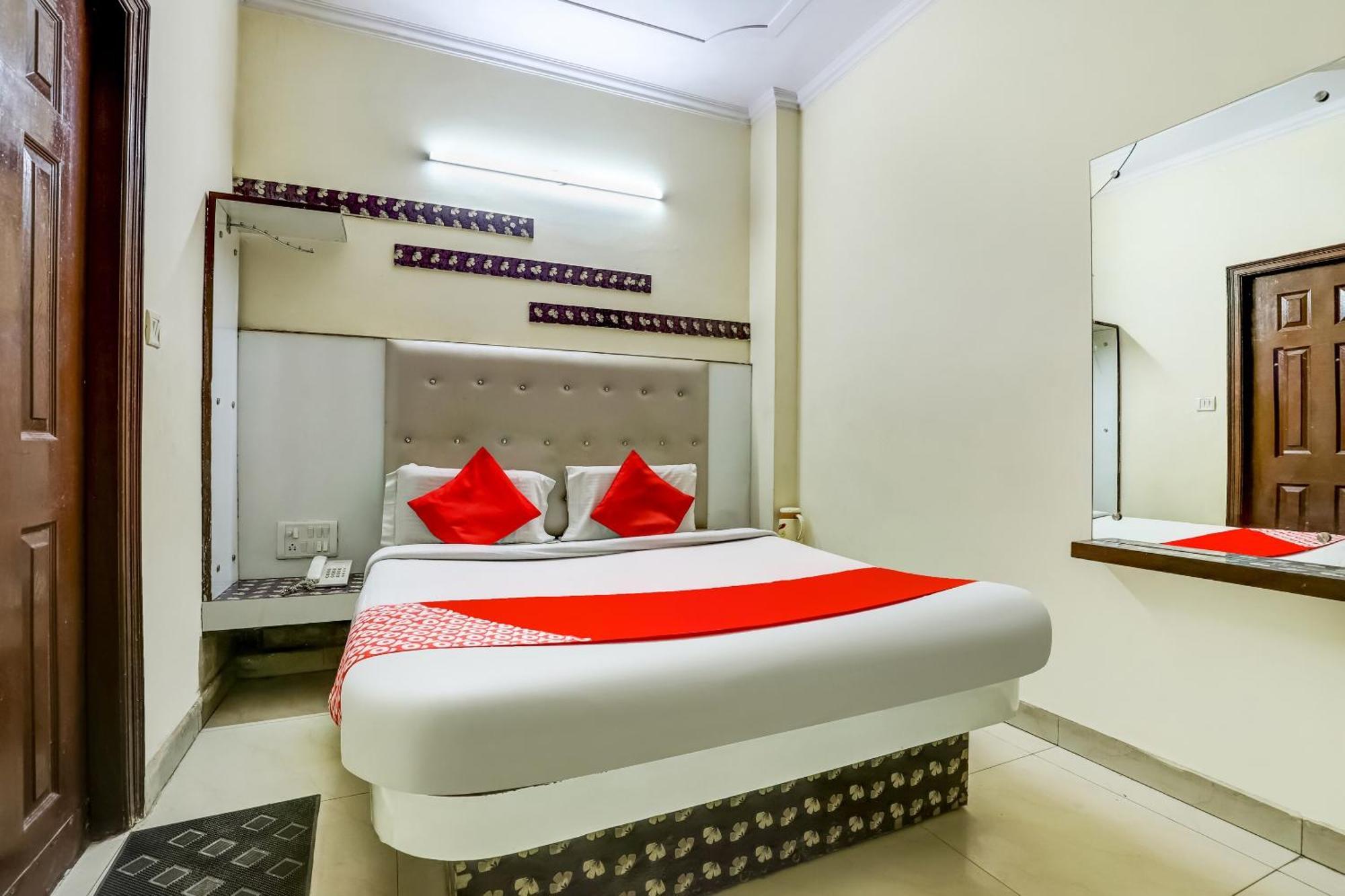 Hotel O Tushar Continental New Delhi Ngoại thất bức ảnh