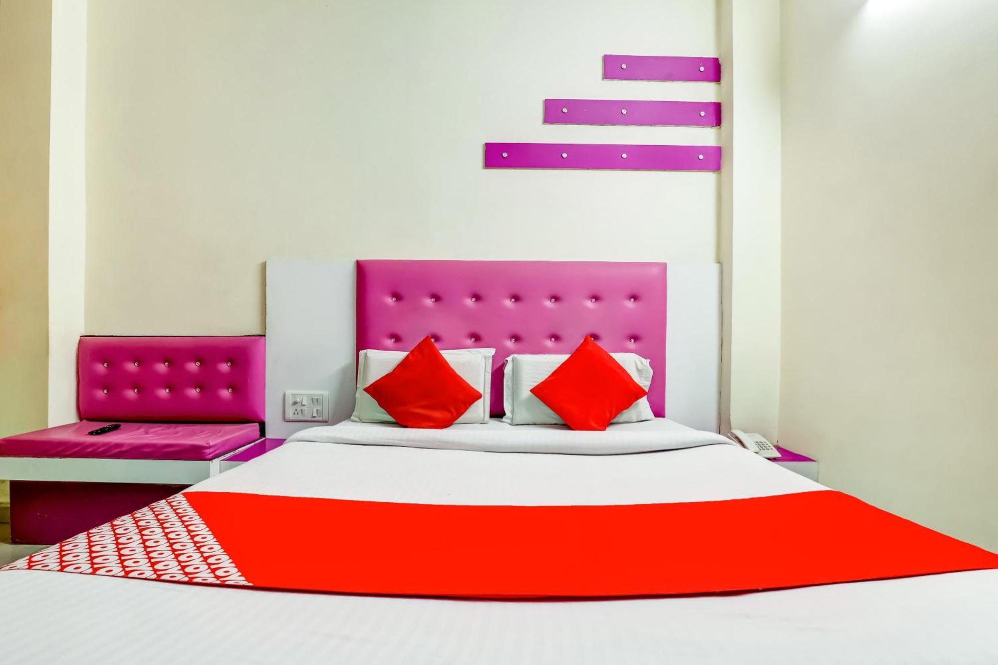 Hotel O Tushar Continental New Delhi Ngoại thất bức ảnh